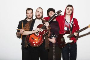 579442_369776233135582_985008377_n