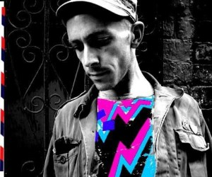 Look at that beautiful jaw line.